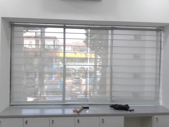 Rèm cuốn lưới RCL07
